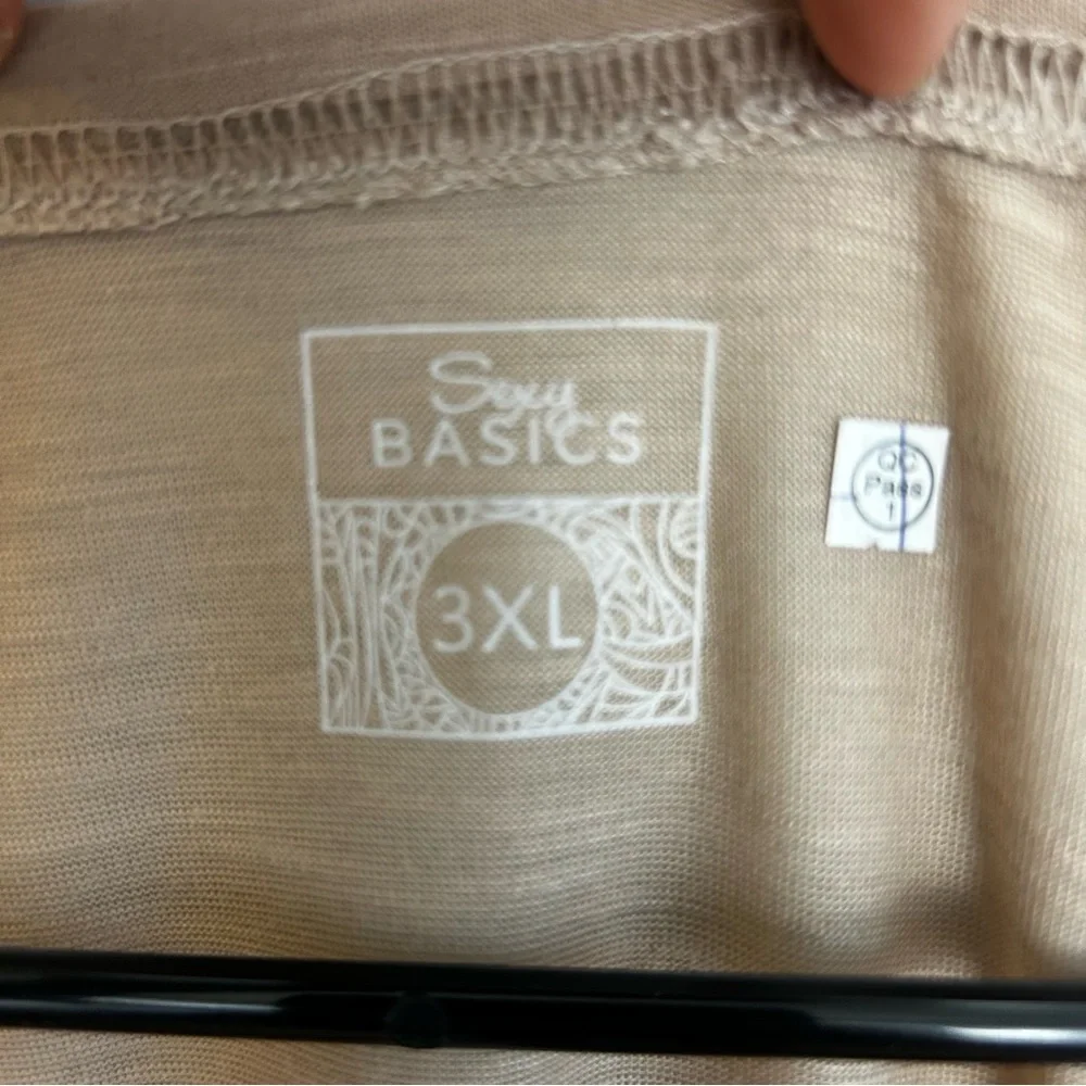 NWT Sexy Basic's Lightweight Casual Tan Short Sleeve Yoga Top/T-Shirt Size 3X